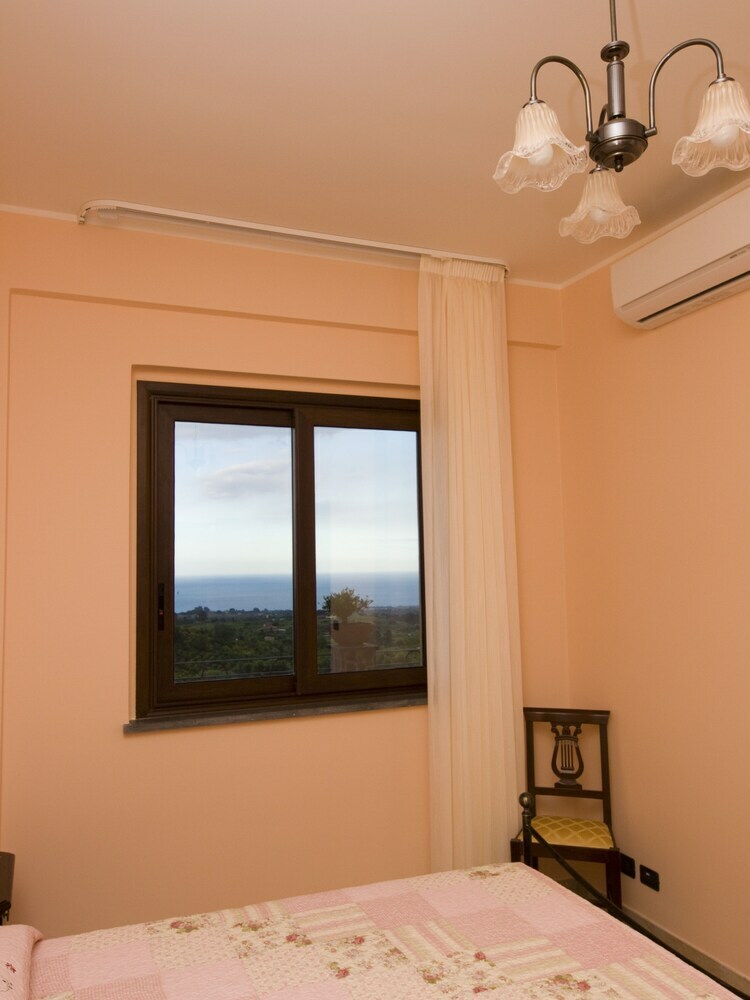 Apartamento Villa Etnamare