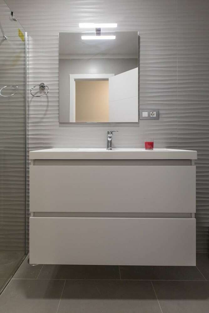 Downtown Square Apartament, Prime Location With Parking