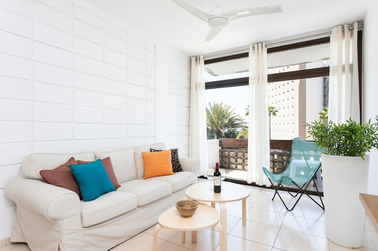 Las Americas Downtown Apartment, Prime Location