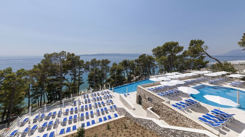 Bluesun Hotel Berulia Beach 4*