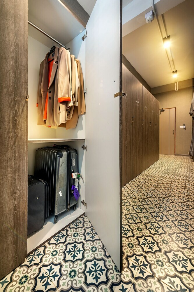 Hostal Happy Station Hostel