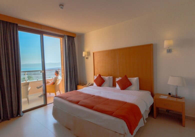 Hotel Ramada Resort By Wyndham Dead Sea