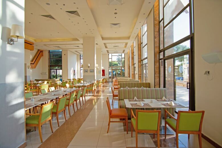 Hotel Ramada Resort By Wyndham Dead Sea