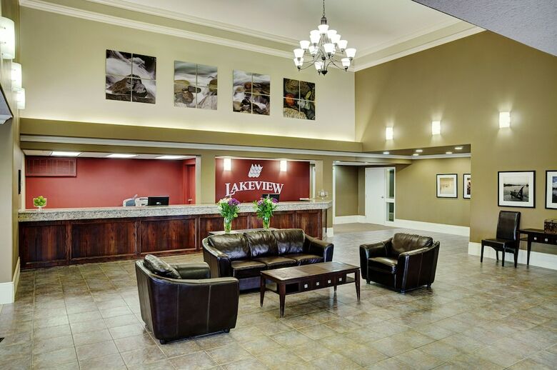 Hotel Lakeview Inns & Suites - Edson Airport
