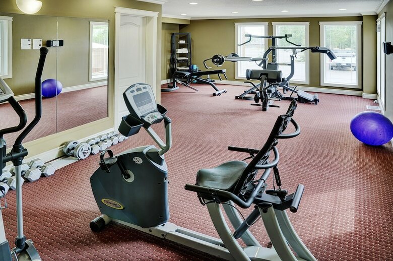 Hotel Lakeview Inns & Suites - Edson Airport