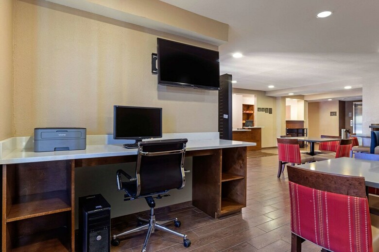 Motel Comfort Inn Near Barefoot Landing