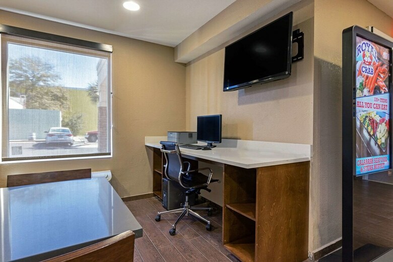 Motel Comfort Inn Near Barefoot Landing