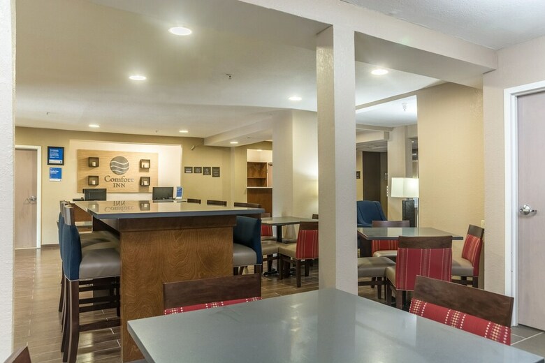 Motel Comfort Inn Near Barefoot Landing