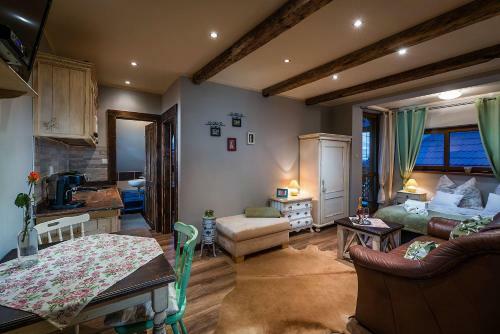 Hostal Vila House Family