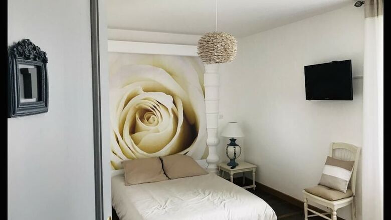 Hotel Logis de La Clarti�re