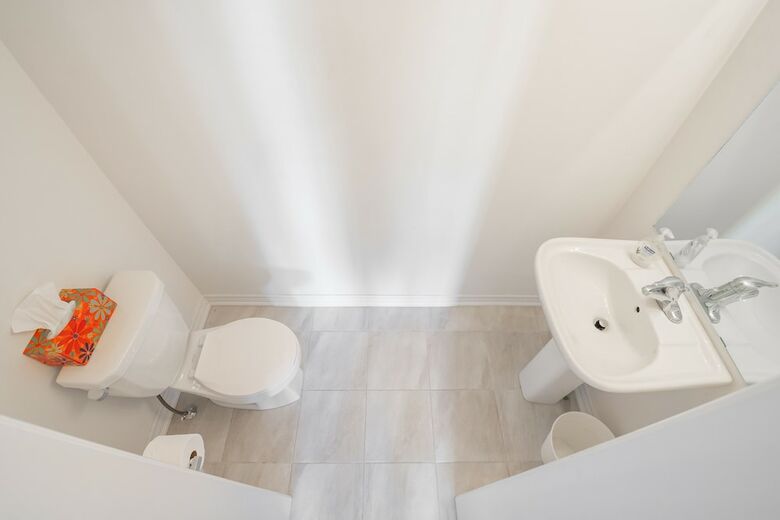 Superb Brand New Spacious Town Home