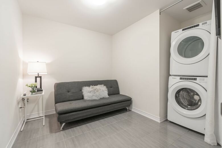 Superb Brand New Spacious Town Home
