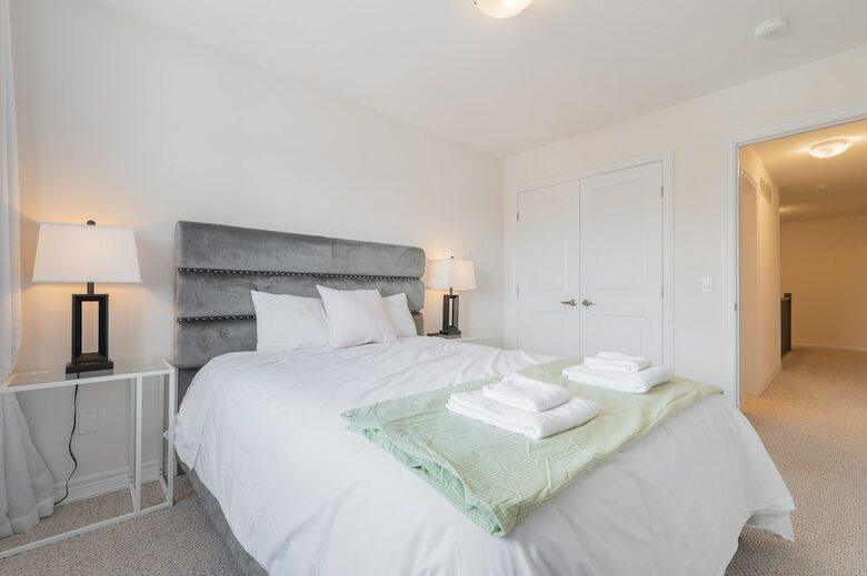 Superb Brand New Spacious Town Home