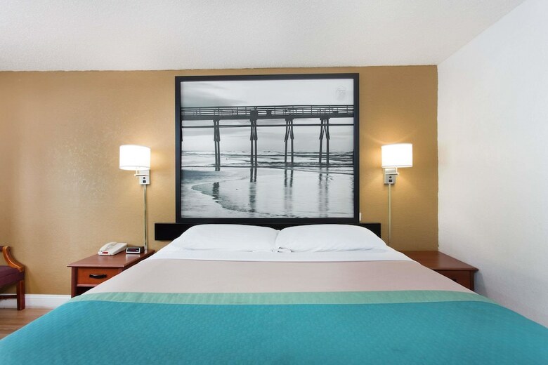 Hotel Super 8 By Wyndham Greensboro/coliseum/conv.