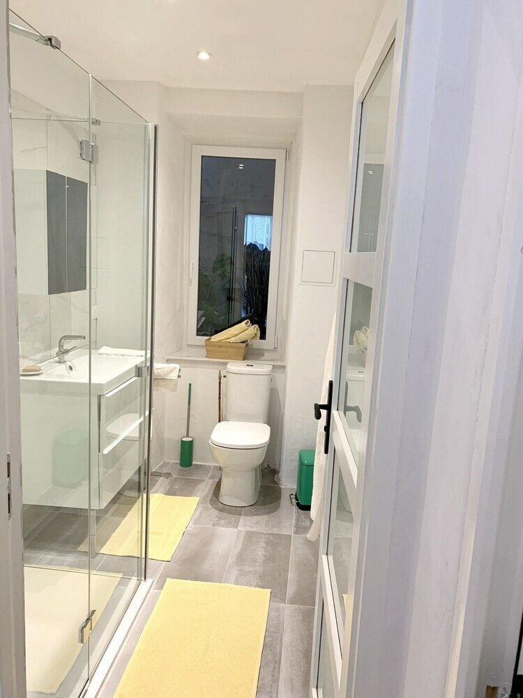 House With 2 Bedrooms In Forcalquier, With Wifi
