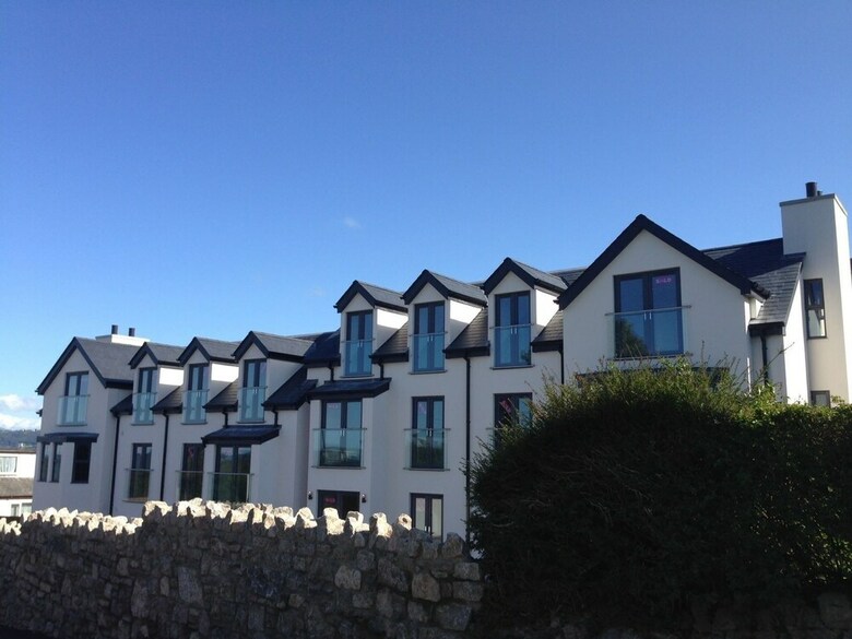 5 Star Rated 2-bed Apartment