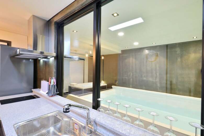 Ruhe Pool Villa