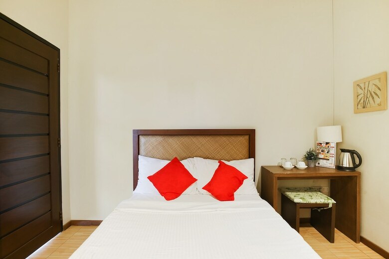 Hotel Oyo 425 Residences By Sirc