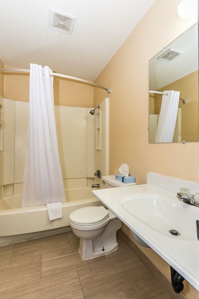 Motel Super 8 By Wyndham Grand Forks