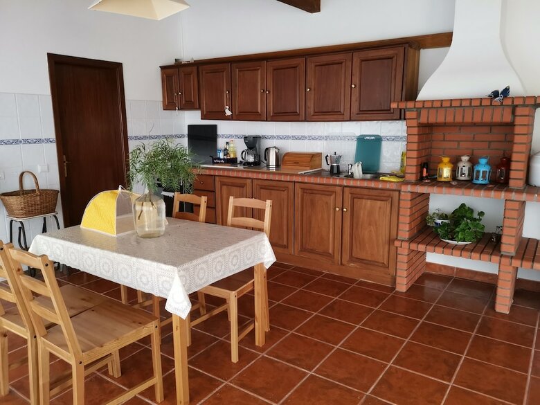 Hotel Happy Home Obidos