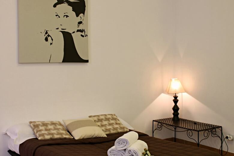 Apartamento Lovely And Large 1 Bedroom With Balcony