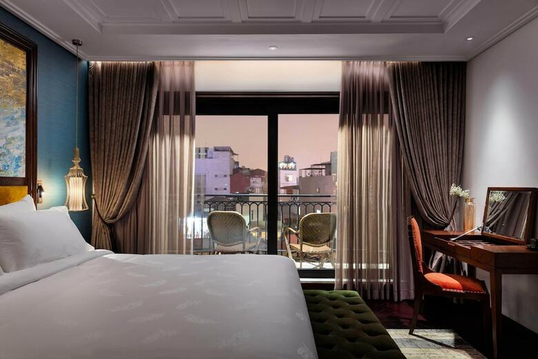 Peridot Grand Hotel & Spa By Aira
