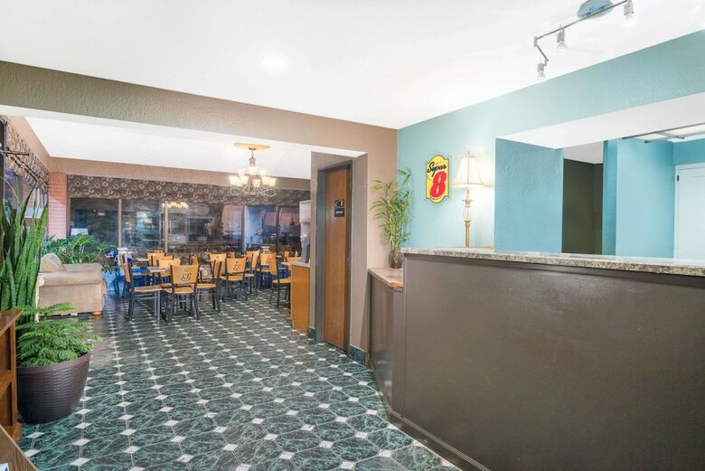 Hotel Super 8 By Wyndham Corbin/london Ky