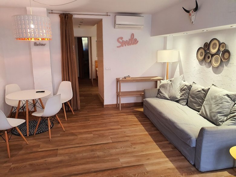 Hostal Y Hostel - Albergue Juvenil