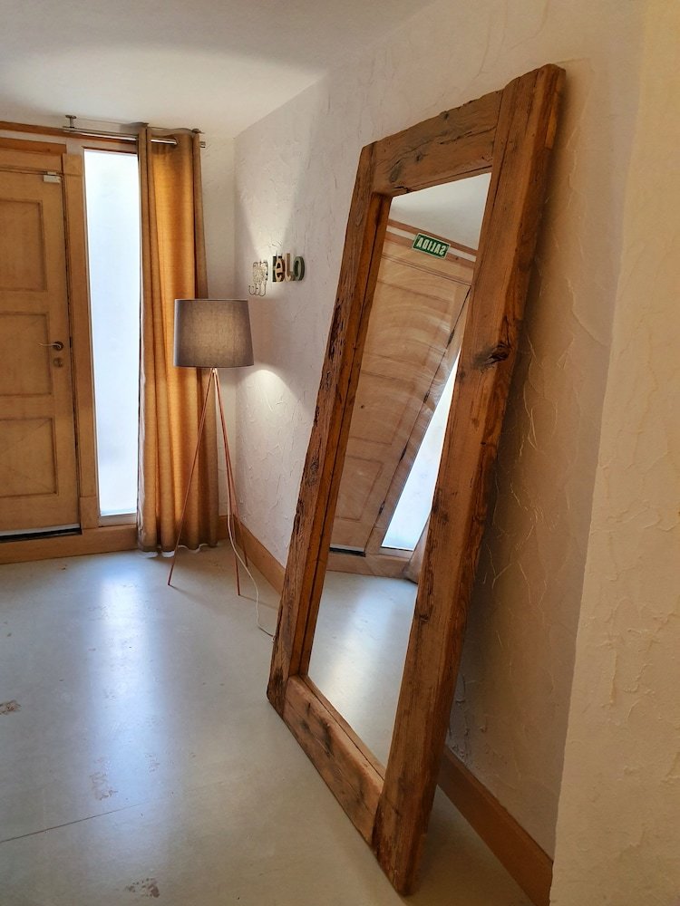 Hostal Y Hostel - Albergue Juvenil