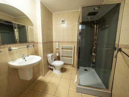 Hostal Penzion Almada
