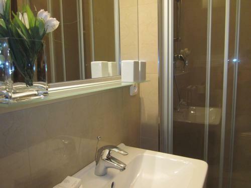 Hostal Penzion Luxor