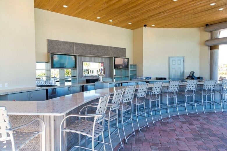 Stunning Champion's Home