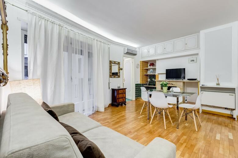 Old Ghetto And Trastevere Apartment