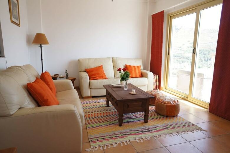 Apartamento La Alcazaba - 3 Bed Apt With Communal Pool
