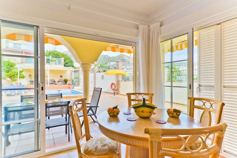 Apartamentos Villa Del Miso