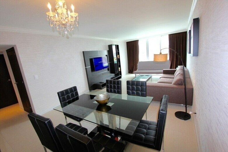 1 Bedroom Bay View Or814