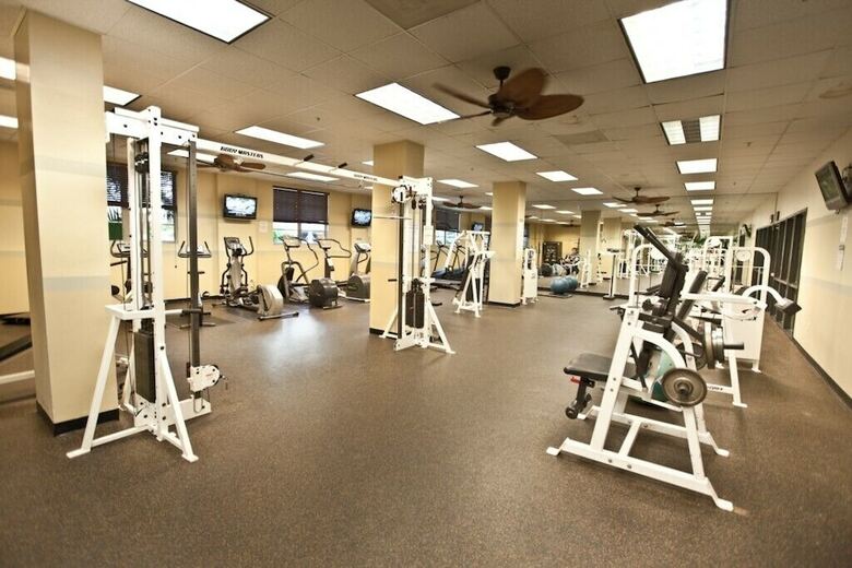 Premium 2 Bedroom + Den Apartment Or201