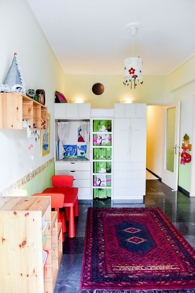 Family Apartment In Nea Smirni