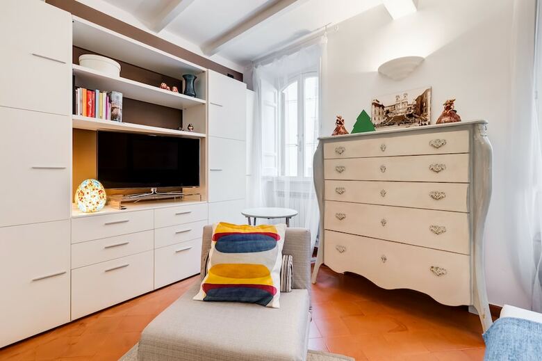 Apartment In Campo de Fiori With Netflix