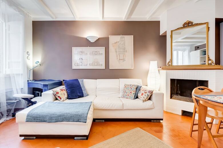 Apartment In Campo de Fiori With Netflix