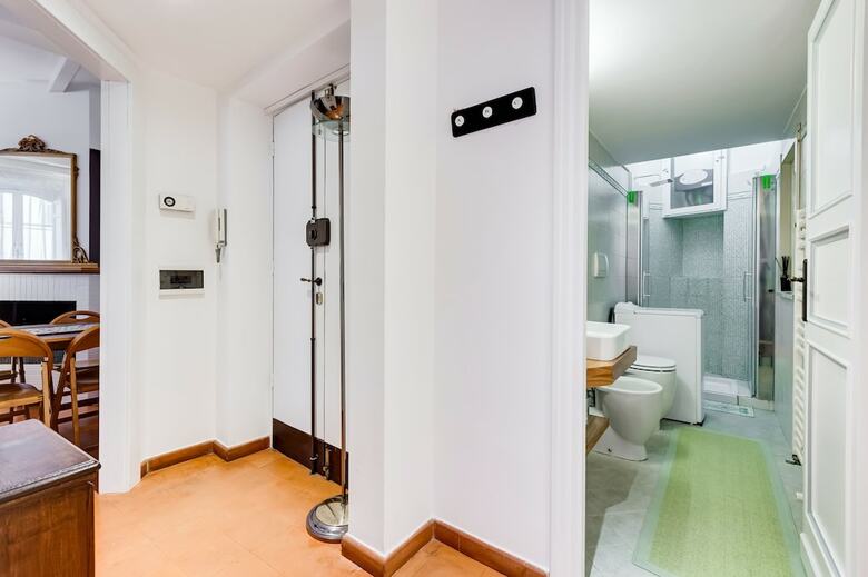 Apartment In Campo de Fiori With Netflix