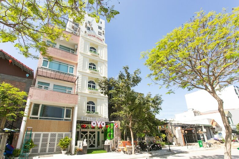 Oyo 873 Flying Hotel