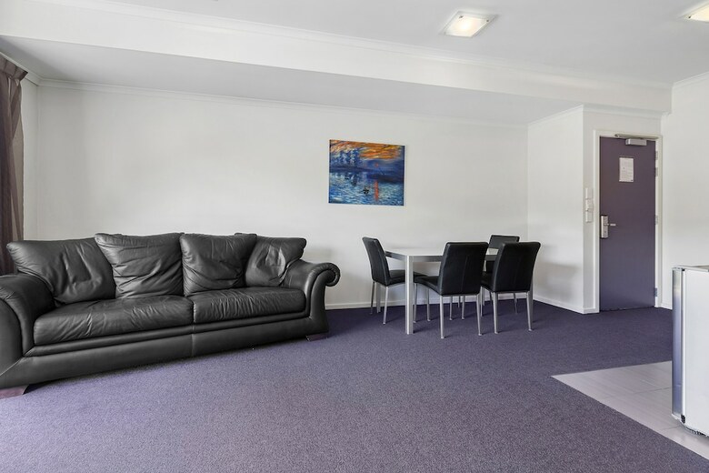 Amethyst Court Motorlodge