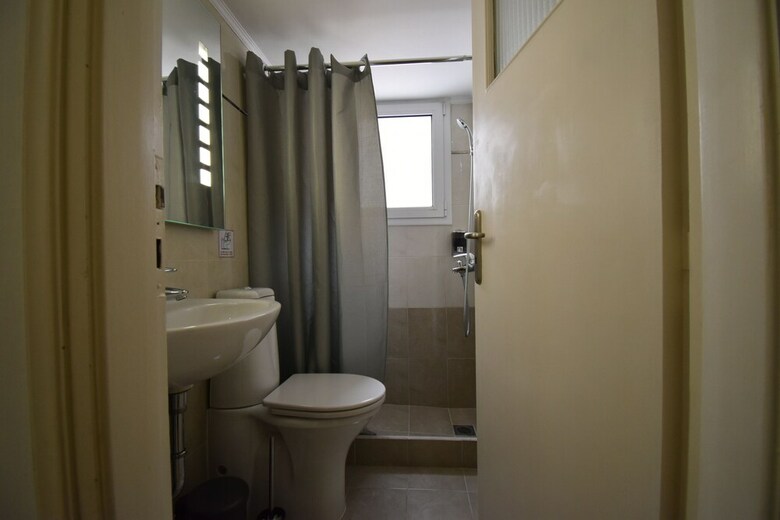 Apartamentos Check Point - Plaka
