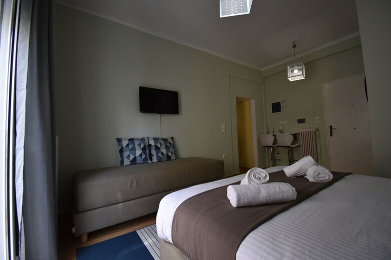 Apartamentos Check Point - Plaka