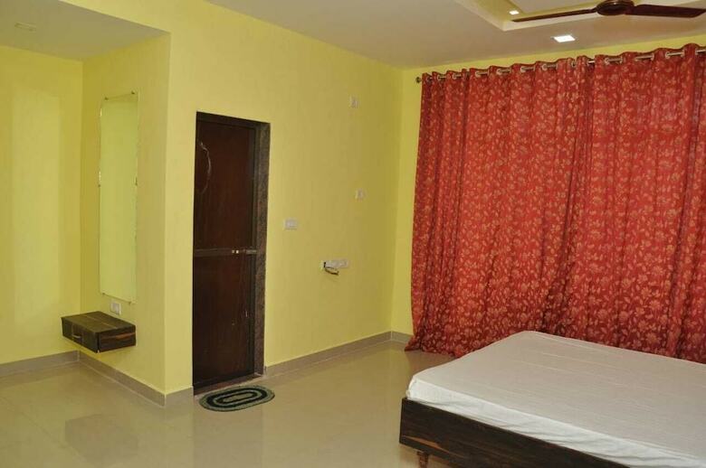 Hotel Pride Residency