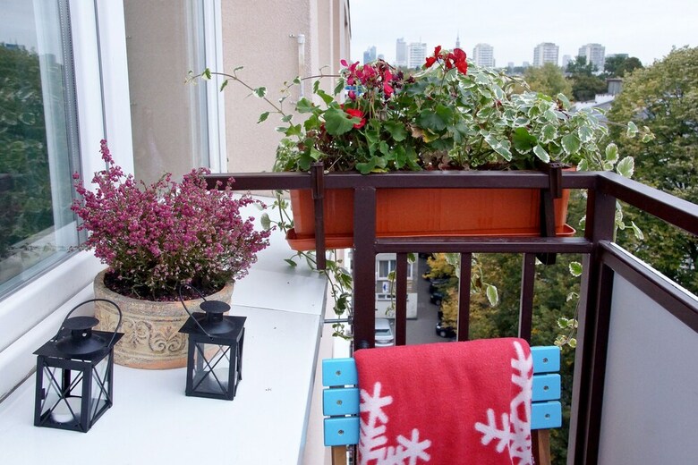Kwiatowa Warsaw Apartment