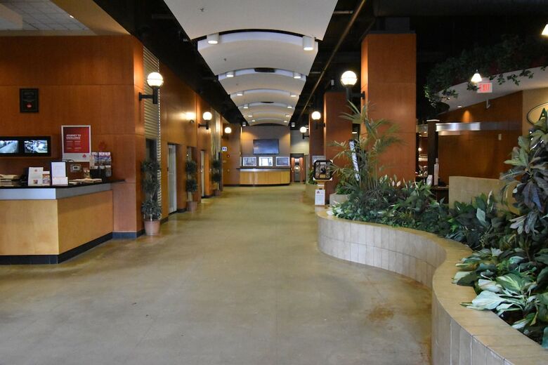 Hotel Canad Inns Destination Centre Brandon