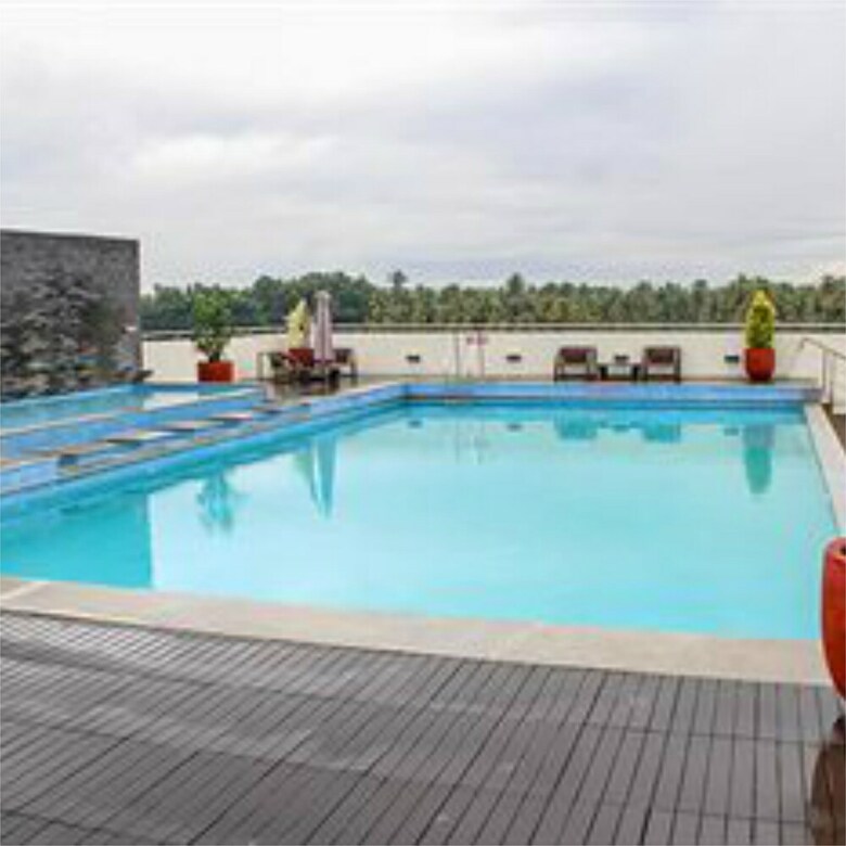 Flora Airport Hotel And Convention Centre Kochi