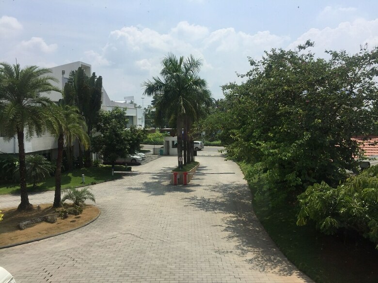Flora Airport Hotel And Convention Centre Kochi